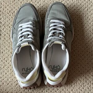 Ryka Women's Athletic Shoes in Gray and White. Barely worn.